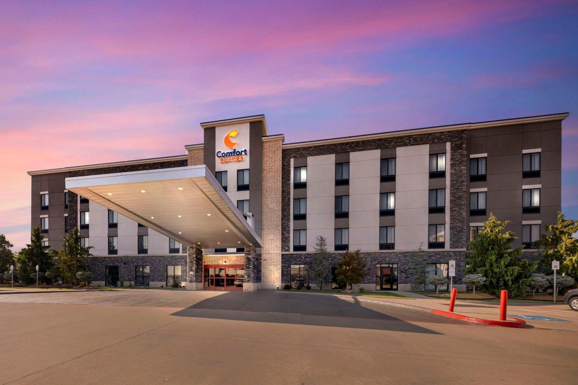 Comfort Suites Meridian And I-40 Oklahoma Stadt Exterior foto