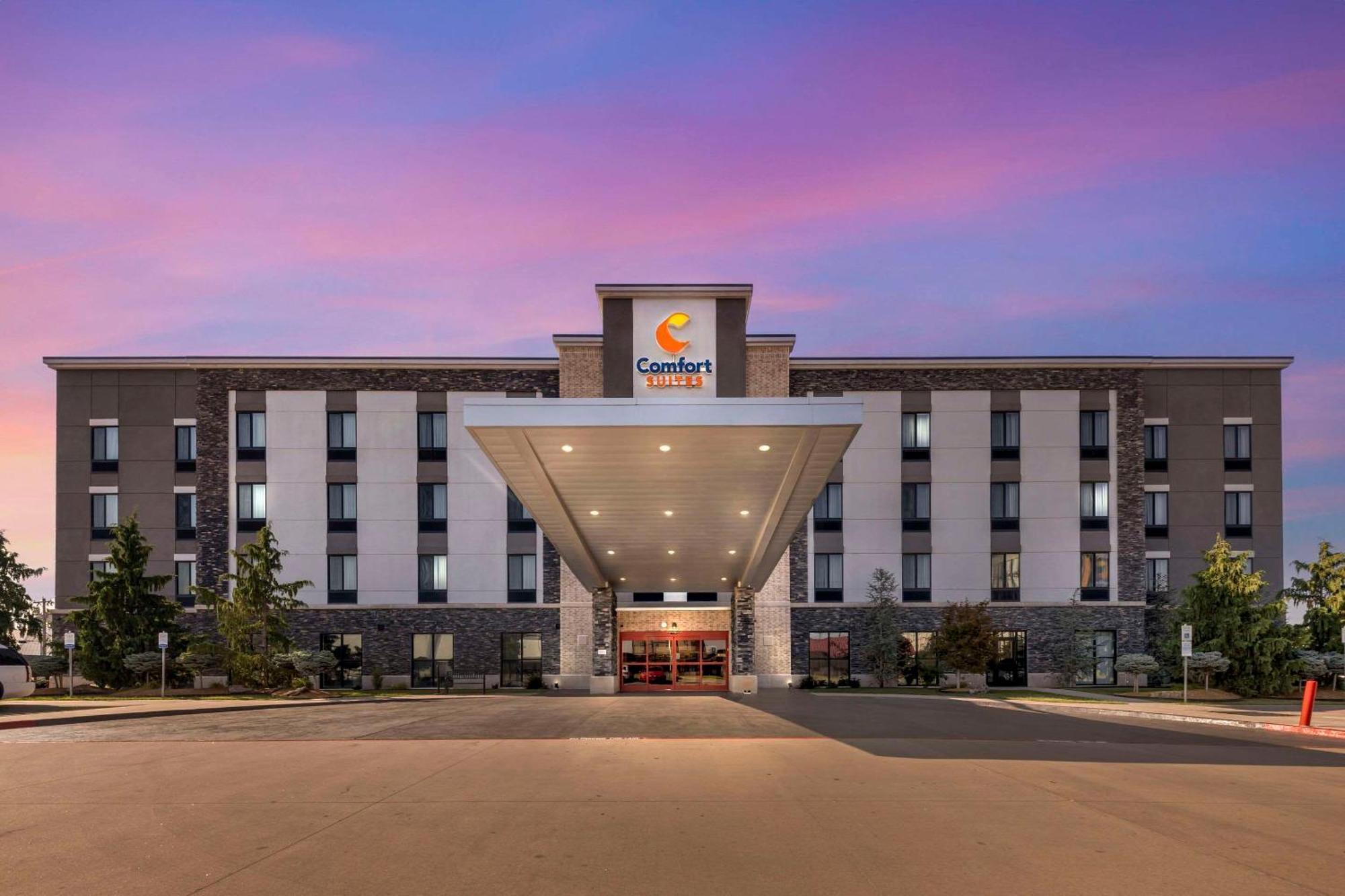 Comfort Suites Meridian And I-40 Oklahoma Stadt Exterior foto